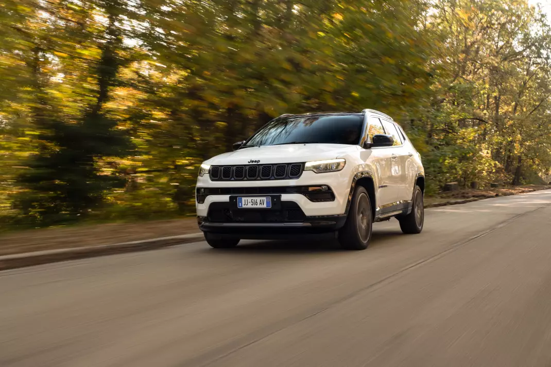 Image of a Jeep Compass car