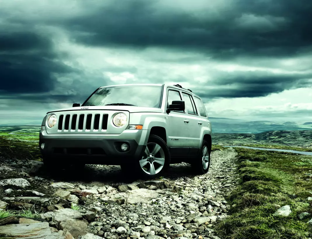 Image of a Jeep Patriot car