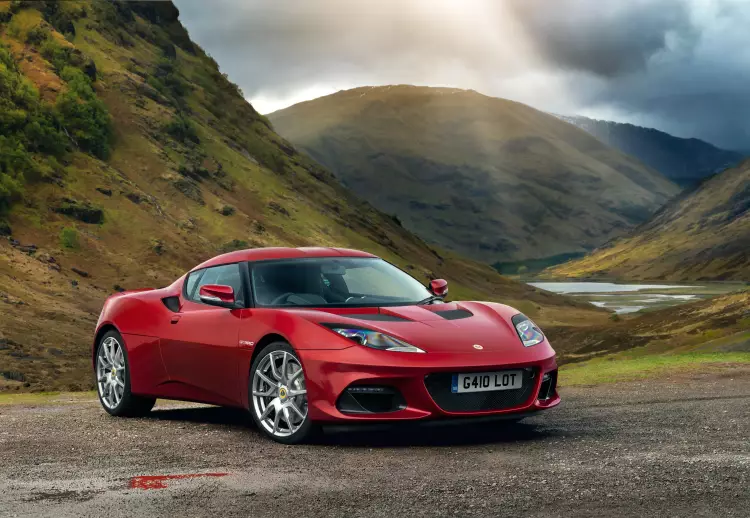 Image of a Lotus Evora car