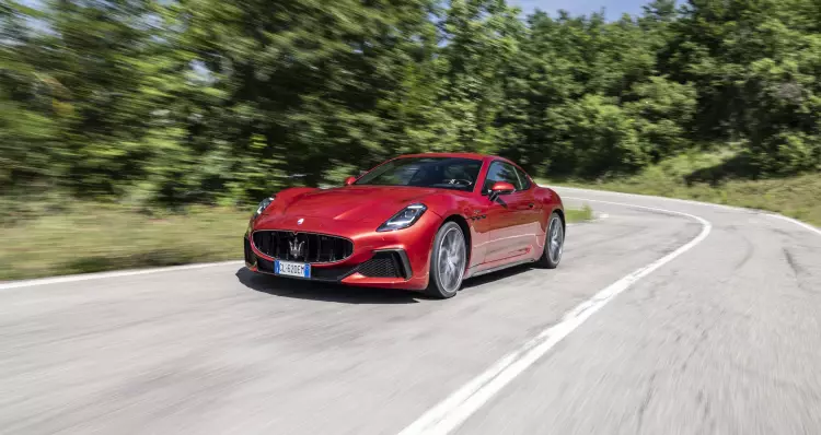 Image of a Maserati GranTurismo car