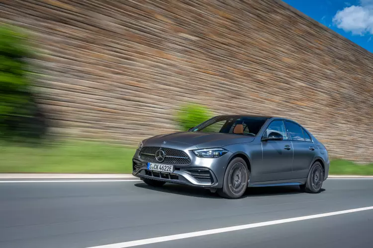 Image of a Mercedes C Class executive car