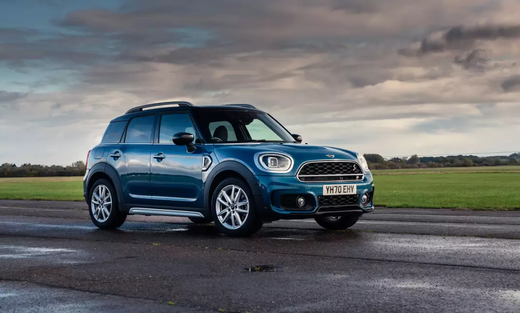 Image of a MINI Countryman car