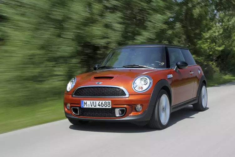 Image of a MINI Hatch supermini