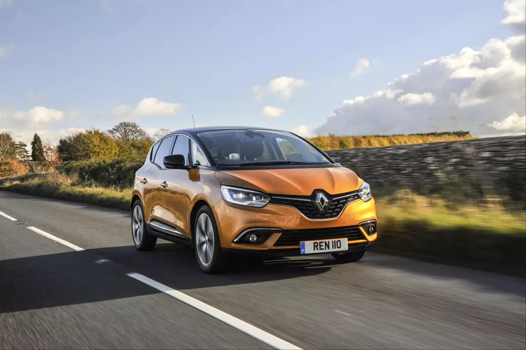 Image of a Renault Scenic car