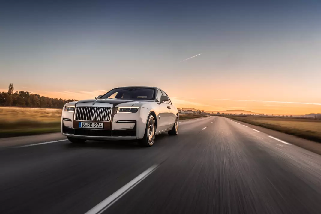 Image of a Rolls-Royce Ghost car