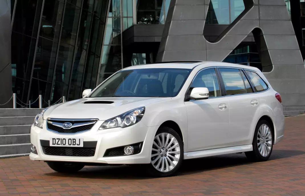 Image of a Subaru Legacy car