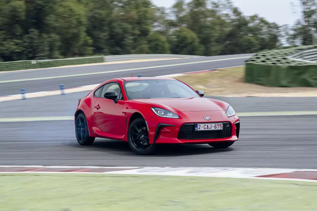 Image of a Toyota GR 86 car