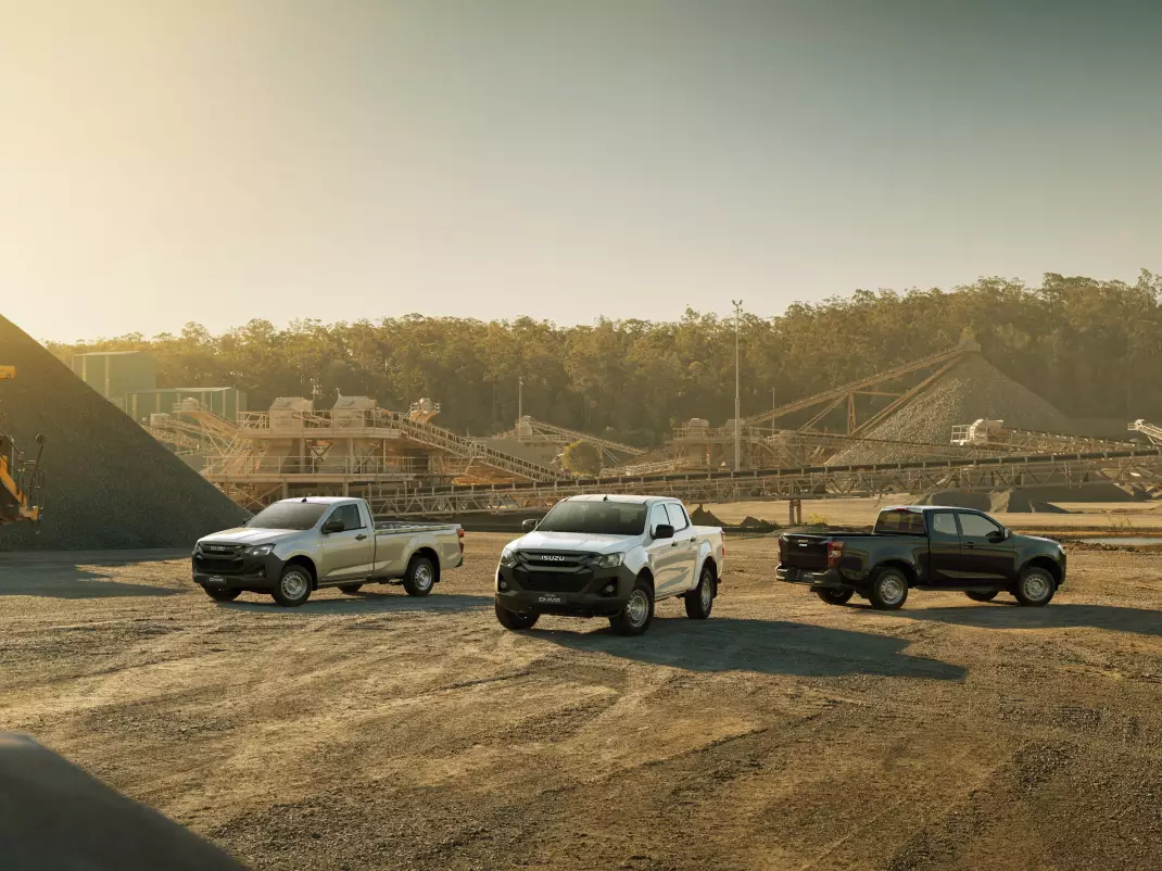 Image of a Isuzu van